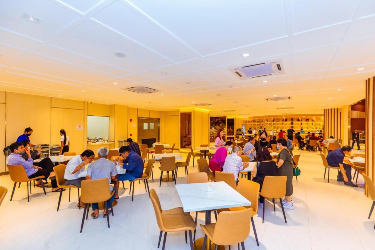 Dynasty Casino Hotel Bavet Экстерьер фото