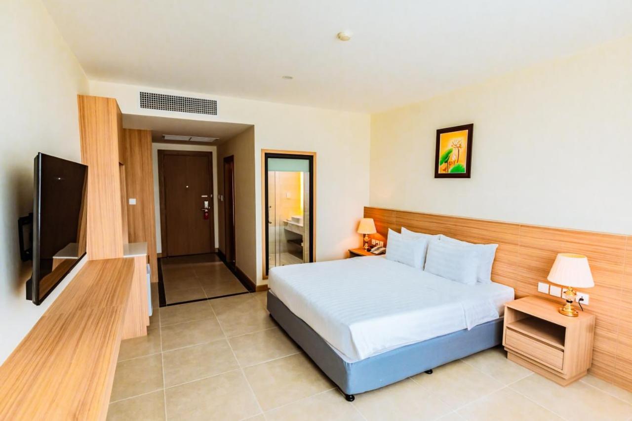 Dynasty Casino Hotel Bavet Экстерьер фото